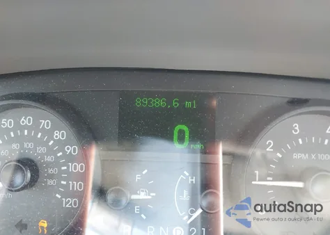 2008 Mercury Grand Marquis Ls from USA, damaged, VIN 2MEFM75V38X661495